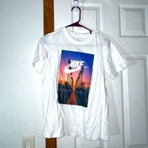 Nike sunset tee